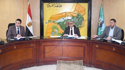 محافظ الفيوم يؤكد على تكثيف عمل اللجان وتسريع وتيرة العمل للانتهاء من كافة طلبات التصالح بمخالفات البناء