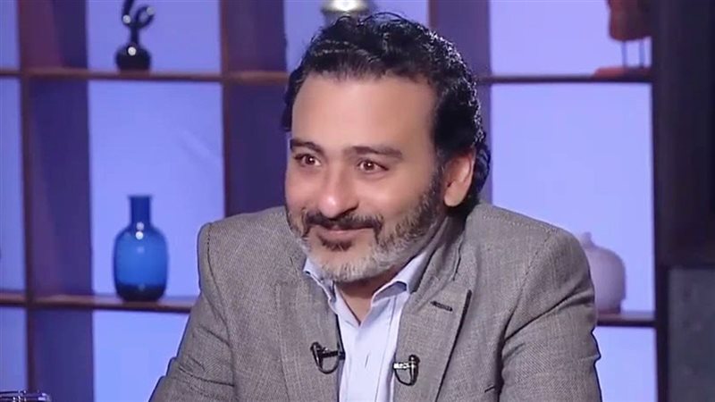 الفنان أحمد عزمي 