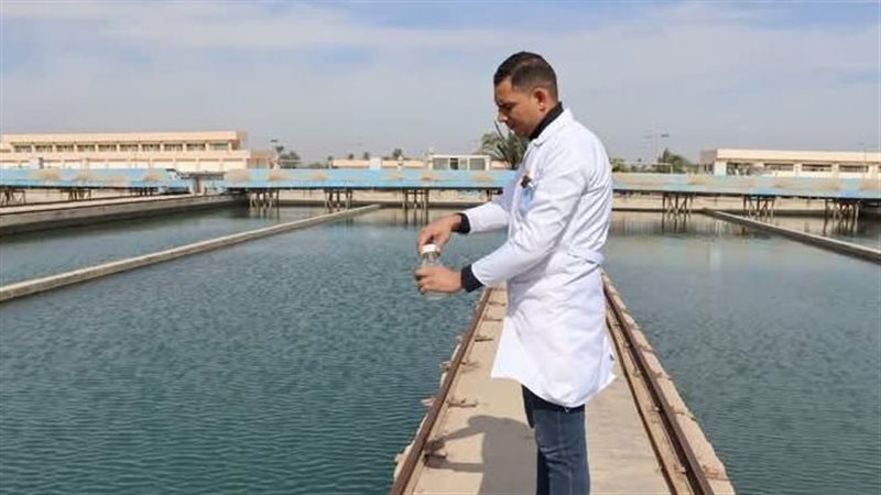 أثناءأخذ عينات مياه الشرب وتحليلها