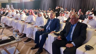 الفريق أسامة ربيع يضع حلولا للتحديات التي تواجه النقل البحري