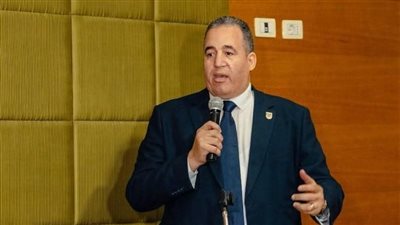 أيمن علي: أدعو الجماهير لمؤازرة منتخب السلة.. ونستهدف تنظيم البطولات العالمية
