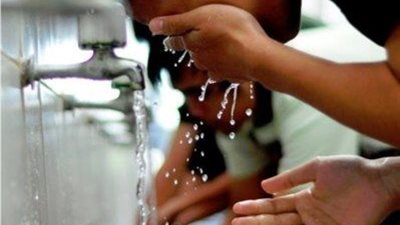 «عشان لو كلت منه متحترش».. هل تناول اللحم الجملي ينقض الوضوء؟