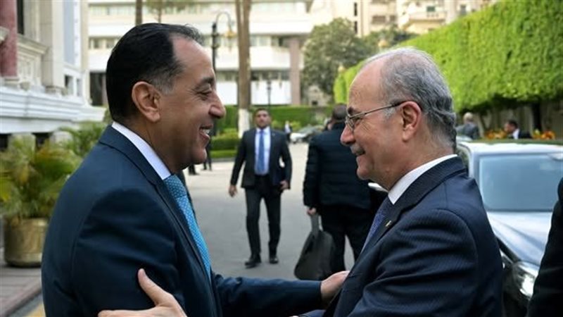 رئيس الوزراء ونظيره الفلسطيني