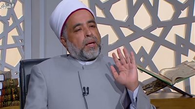  ما حكم الحج بتأشيرة سياحية أو عمالة؟.. أمين الفتوى يجيب ( فيديو) 