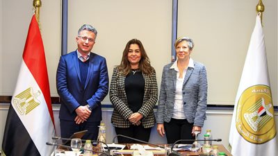 التنمية المحلية تبحث مع الوكالة الألمانية تعزيز التعاون في منظومة المخلفات