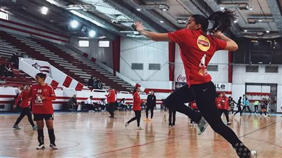 الشوط الأول| الأهلي يتقدم على الزمالك في دوري سيدات اليد