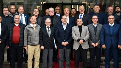 اتحاد الملاكمة يشيد بقرار اللجنة الأولمبية بالإبقاء على عضويته