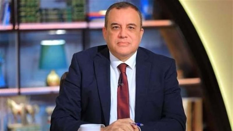 عزت إبراهيم 
