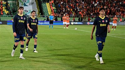انسحاب فريق تركي أمام جالطه سراي بالدوري التركي ( فيديو)