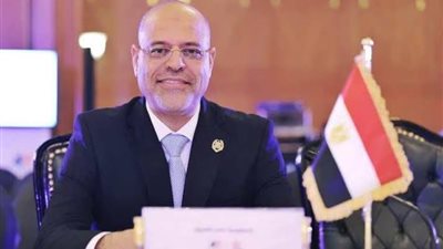 وزير العمل: لا استثناءات فى تطبيق الحد الأدنى للأجور بالقطاع الخاص