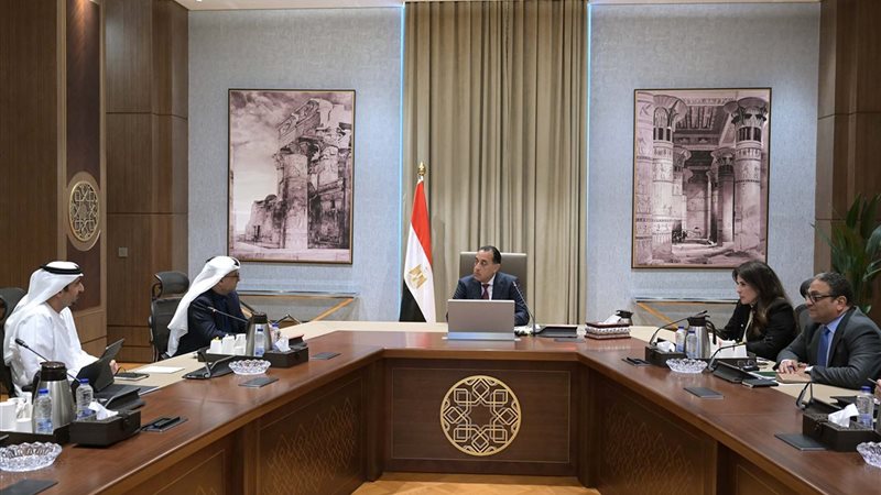 خلال الاجتماع 