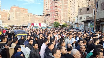 جنازة مهيبة لشاب لقي مصرعه في إطلاق نار بسبب خلاف علي قاعة أفراح بالمحلة
