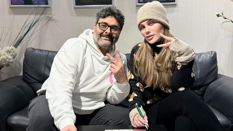 نيكول سابا والمنتج وليد منصور