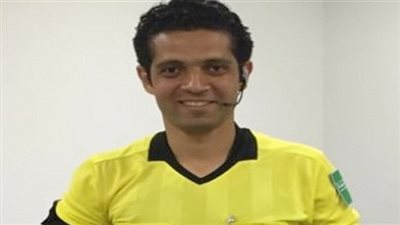 أحمد الغندور حكمًا لمباراة الأهلي وغزل المحلة في الدوري المصري