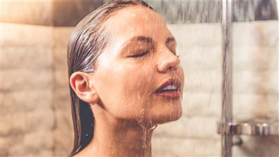 انتبهي.. استحمام المرأة الحامل بالماء الساخن يعرضها لهذا الخطر(تفاصيل)