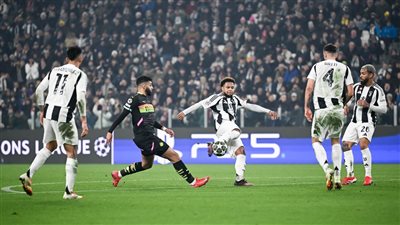 يوفنتوس يتقدم بهدف على إيندهوفن في الشوط الأول من ملحق دوري الأبطال