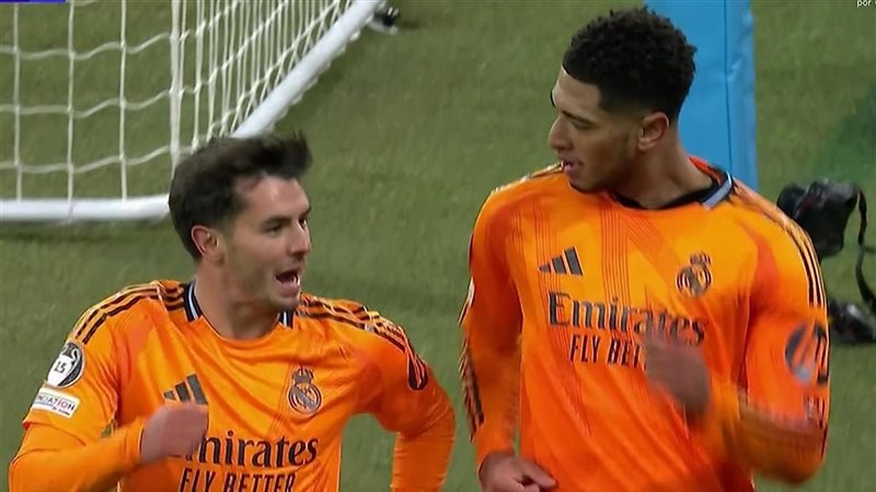 لاعبي ريال مدريد