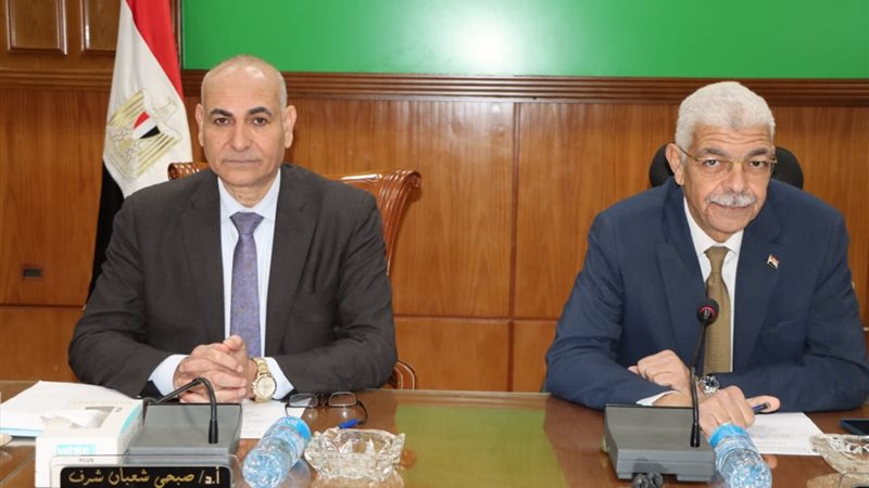 جانب من الاجتماع 