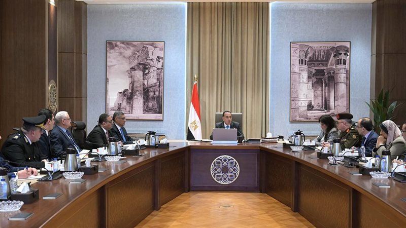 رئيس الوزراء خلال اللقاء