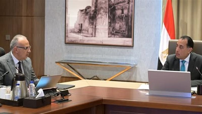 اجتماع رئيس الوزراء ووزير الري