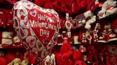 ما حكم الاحتفال بالفلانتين؟.. أمين الفتوى يجيب