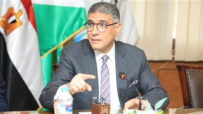 محافظ الجيزة يبحث تنفيذ مشروع للبايو جاز بمختلف المراكز والمدن