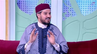 داعية إسلامي: اقرأوا الليلة هذه السورة 3 مرات بنية البركة والغنى (فيديو)
