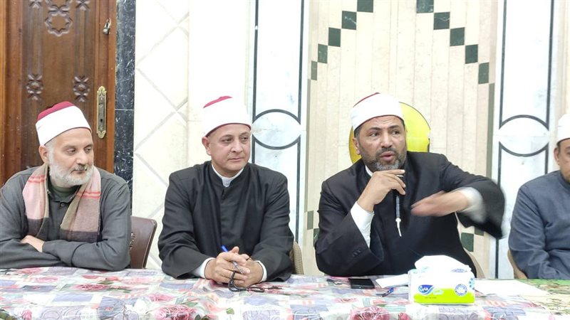 الدكتور محمود الشيمى وكيل وزارة أوقاف الفيوم أثناء اللقاء