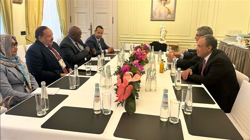 وزير الخارجية ونظيره السوداني 