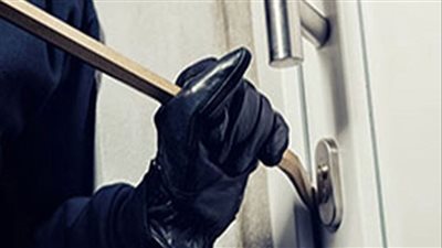القبض على 6 طلاب تسللوا لمدرسة بالشيخ زايد وحطموا نوافذها