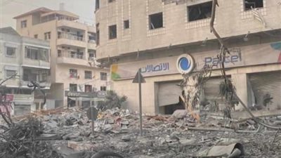 طائرات الاحتلال تدمر مقر شركة الاتصالات الفلسطينية وسط غزة