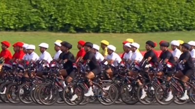 الرئيس السيسي يشهد عرض الدراجات الهوائية بأكاديمية الشرطة