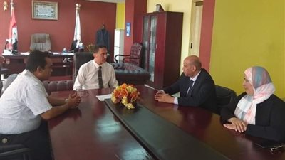 مديرية العمل بالإسماعيلية تبحث فرص الاستثمار وتوفير فرص العمل
