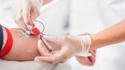 حملة لجمعية قلوب مصر للتبرع بالدم لأشقائنا الفلسطينيين بجامعة القاهرة
