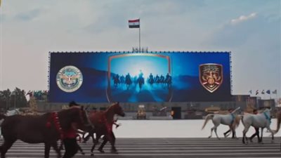 الرئيس السيسي يشهد عرض الفروسية خلال حفل تخرج الأكاديمية العسكرية