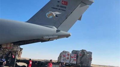 وصول 3 طائرات مساعدات إنسانية من تركيا إلى قطاع غزة