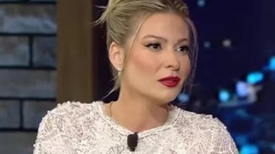 باميلا الكيك تعلن ميولها الجنسية.. وتؤكد: ليس لدي مانع من الزواج بامرأة