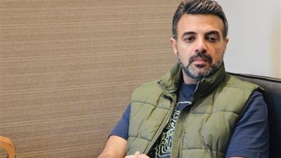 عمرو محمود ياسين يكشف تفاصيل القصة الجديدة من «55 مشكلة حب»