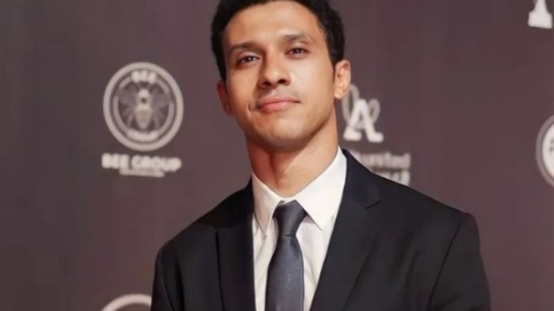 الفنان عصام عمر