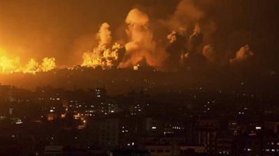 قصف إسرائيلي بجنوب لبنان.. و13750 شهيدا وجريحا في غزة