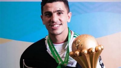 بعد دعمه فلسطين.. «نيس» يوقف الجزائري يوسف عطال