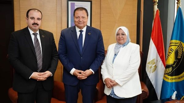 الدكتور أحمد طه،
