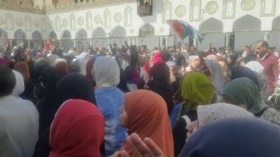 مظاهرة حاشدة في الجامع الأزهر لدعم فلسطين.. فيديو