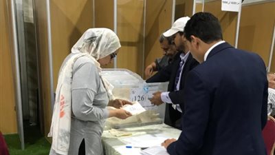 بدء فرز الأصوات بعد غلق باب التصويت لانتخابات الزمالك