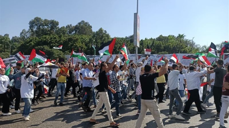 تجمع المواطنين في مدينة نصر