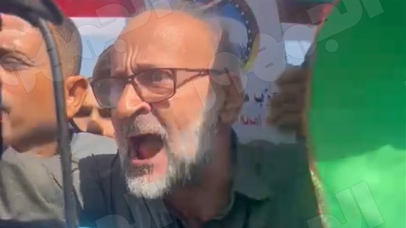 «سحقًا لكم» وصف أحد المتظاهرين للضمير الغربي