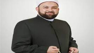 إمام مسجد عمرو بن العاص ينتقد منكري عذاب القبر