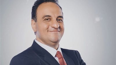 صعيدي والأخ الحنون والشرير والطيب.. هشام إسماعيل يقدم 4 وجوه جديدة