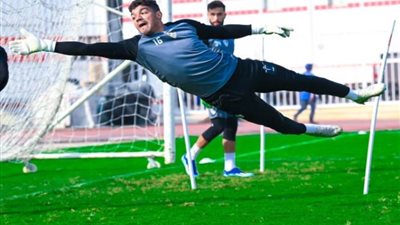 تفاصيل مفاوضات بيراميدز لخطف حارس الزمالك «مجانا»