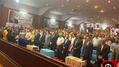 مؤتمر جماهيري بنقابه الغزل والنسيج لدعم الرئيس السيسي في الانتخابات